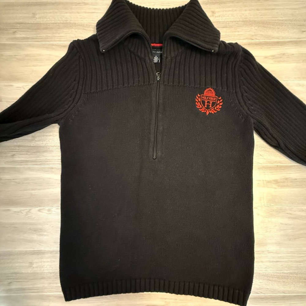 Tommy Hilfiger Crest Black Ribbed Quarter Zip Sweater Men’s Medium